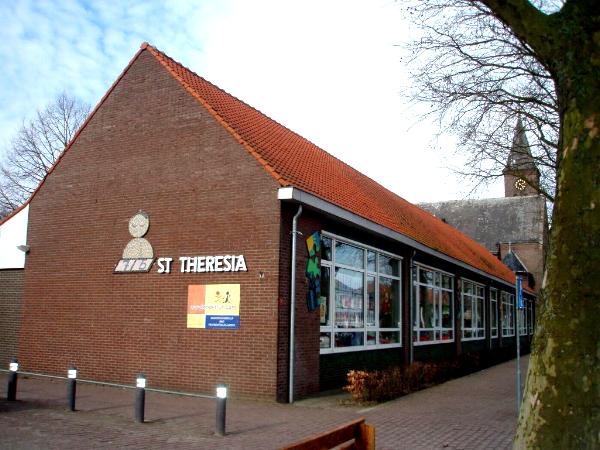 Smalle brede school Lennisheuvel